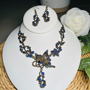 Brilliant Bronze Tone Butterfly Necklace and Earrings Set.